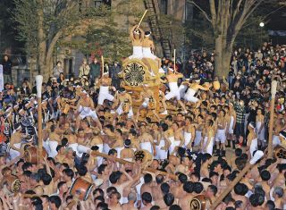 飛騨の無形文化財「古川祭」幕開け　５年ぶり通常開催で町中にぎわう