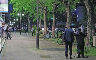 名古屋・栄でひき逃げ、自転車の男性けが　目撃者「車が歩道を走っていた」