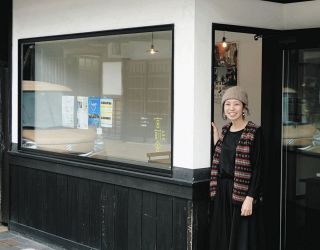 閉店した喫茶店を活用した小さな映画館、上映は月１度　27日に長浜で開館