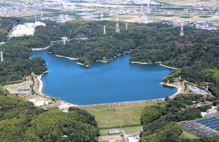 四日市の伊坂ダムがレアな光景　「久しぶりに来たらびっくりした」