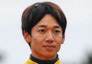 松山弘平が京都4R入線後に落馬、5R以降の6鞍の騎乗を取りやめ、競馬場内での検査を行わず病院へ搬送される