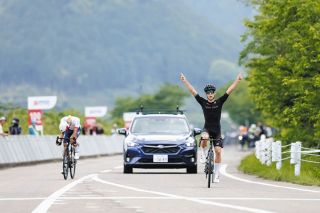 19歳のラドマン、山本哲央とのマッチスプリントを制しV 自転車ツアーオブジャパン第4ステージ美濃