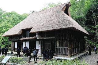 「旧宮川家住宅主屋」9年ぶりの一般公開　県百年公園「徳山村を感じて」