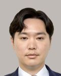 峰島　侑也