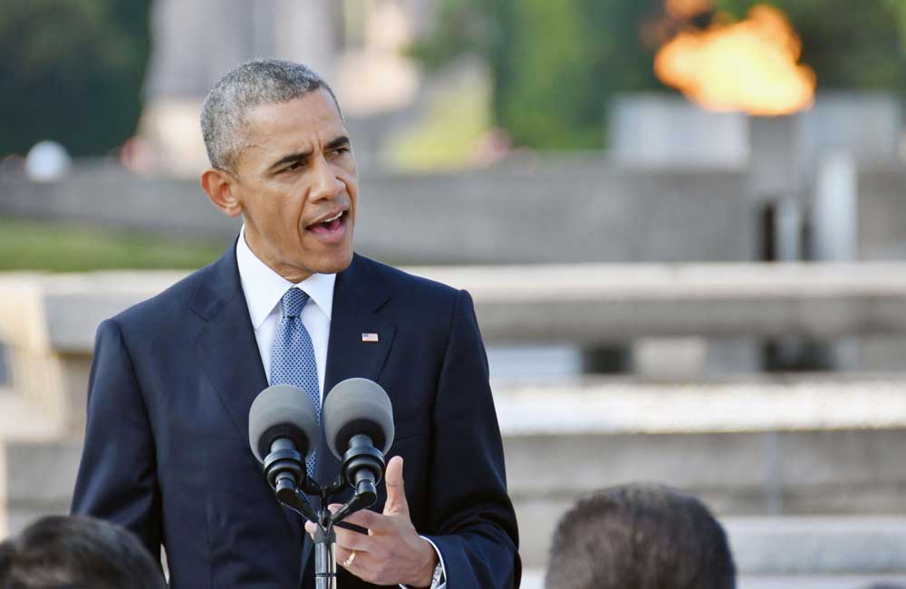 広島平和記念公園で演説するオバマ米大統領