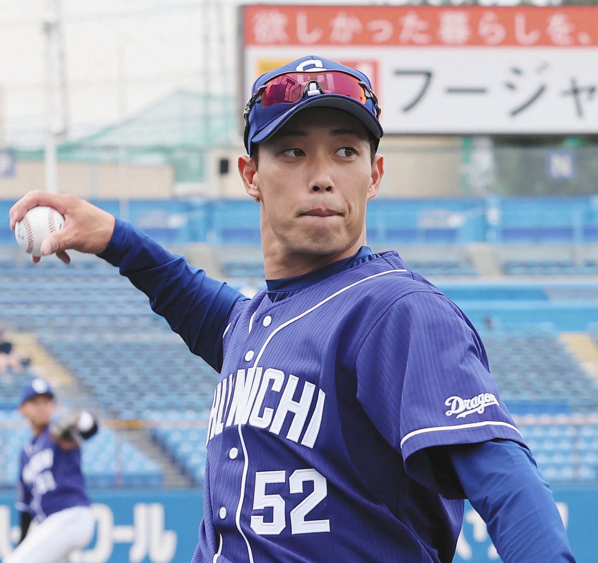 中日】トレード加入の加藤翔平が「8番・右翼」で即スタメン！根尾昂は