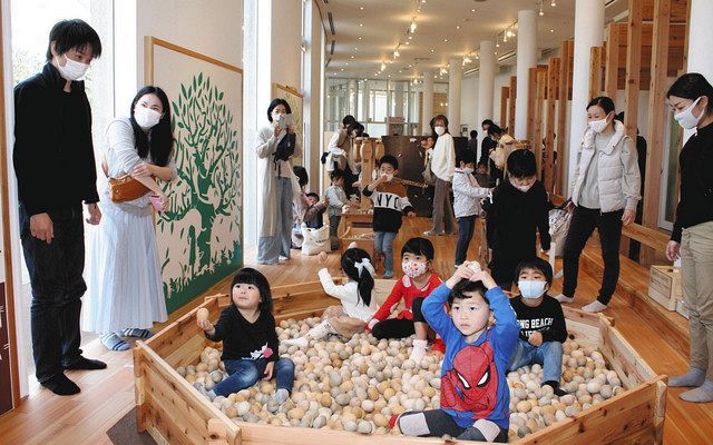 木のぬくもり いっぱいに 氷見市海浜植物園 改修し開業 北陸中日新聞web