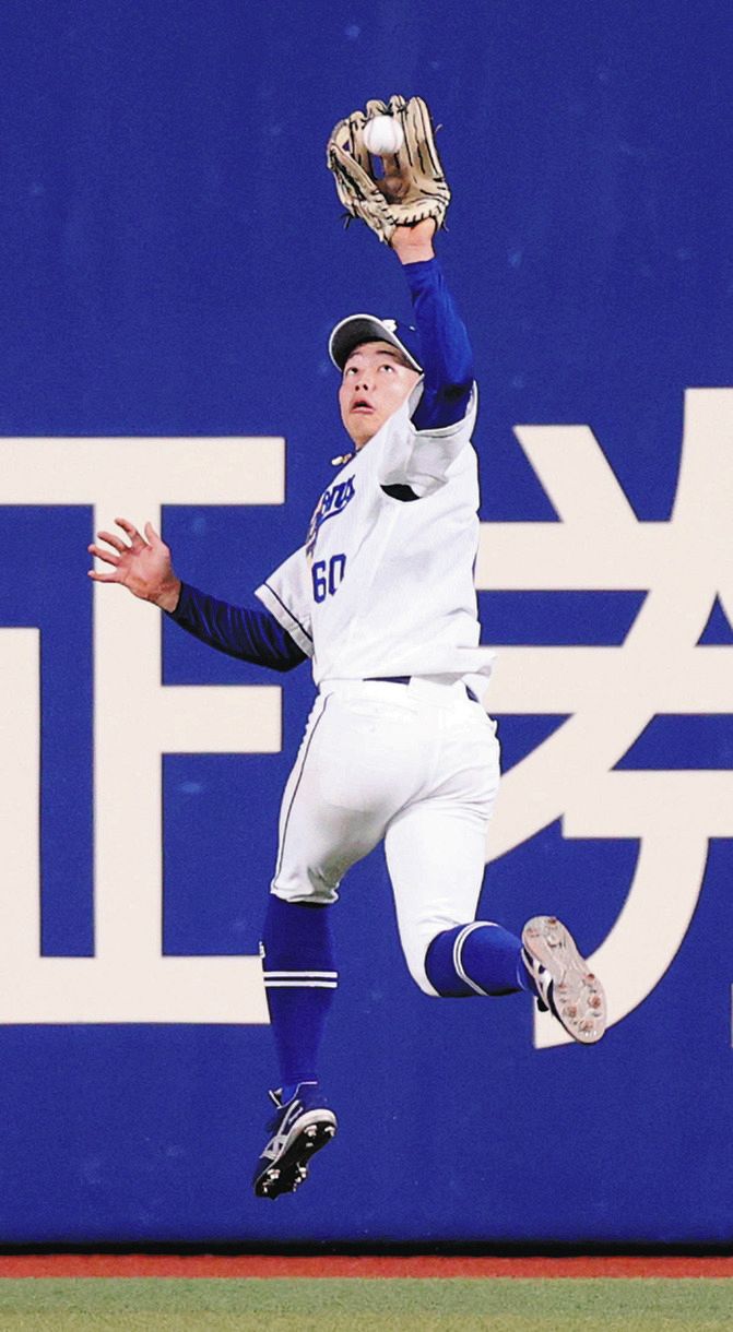 ゴールデン・グラブ賞】中日・岡林勇希、広島・森下暢仁、ヤクルト・塩見泰隆らが初選出、表彰式は29日：中日スポーツ・東京中日スポーツ