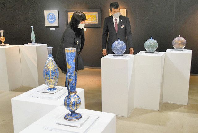 葉山有樹、緻密の花壺の絵 忍ばす