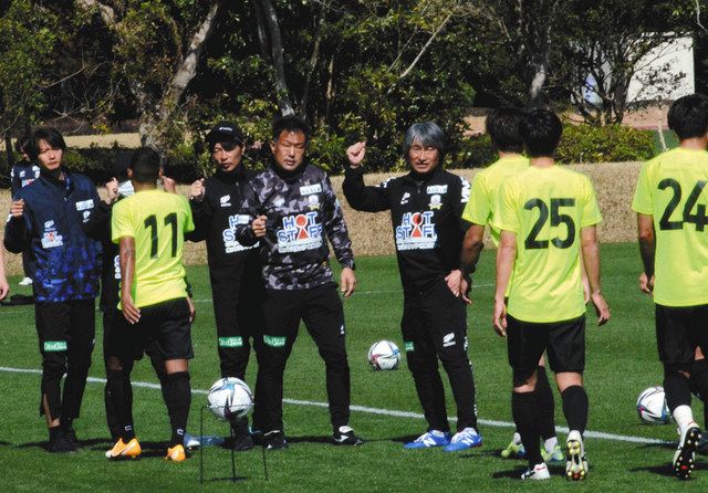 ｆｃ岐阜 練習試合で今治を圧倒 サッカーｊ３ 中日新聞web