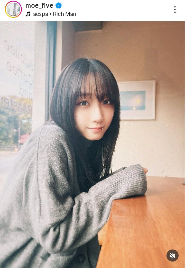 ◇伊織もえ、淡い光『コーヒーきゅるん』ショット【実際の投稿】：中日
