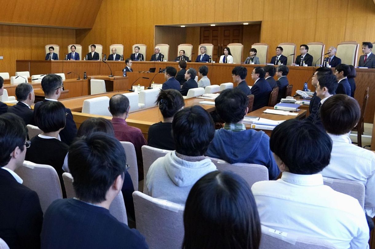 　森本暁史・新潟簡裁判事に対する弾劾裁判の初公判が開かれた国会の裁判官弾劾裁判所＝２８日午後、東京都千代田区