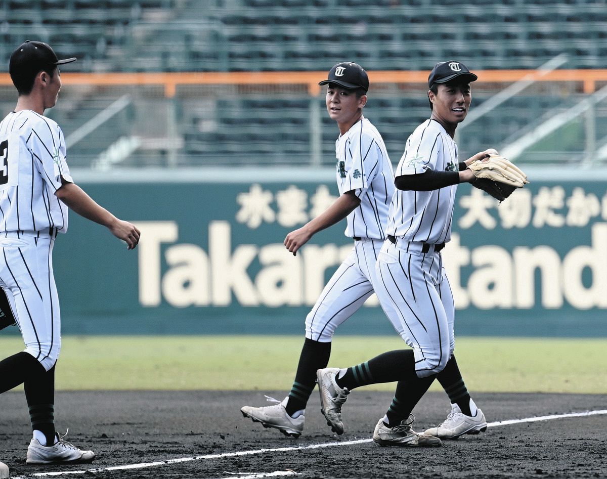 津田学園、不戦勝でもアカペラで校歌斉唱 異例の大会期間中の甲子園