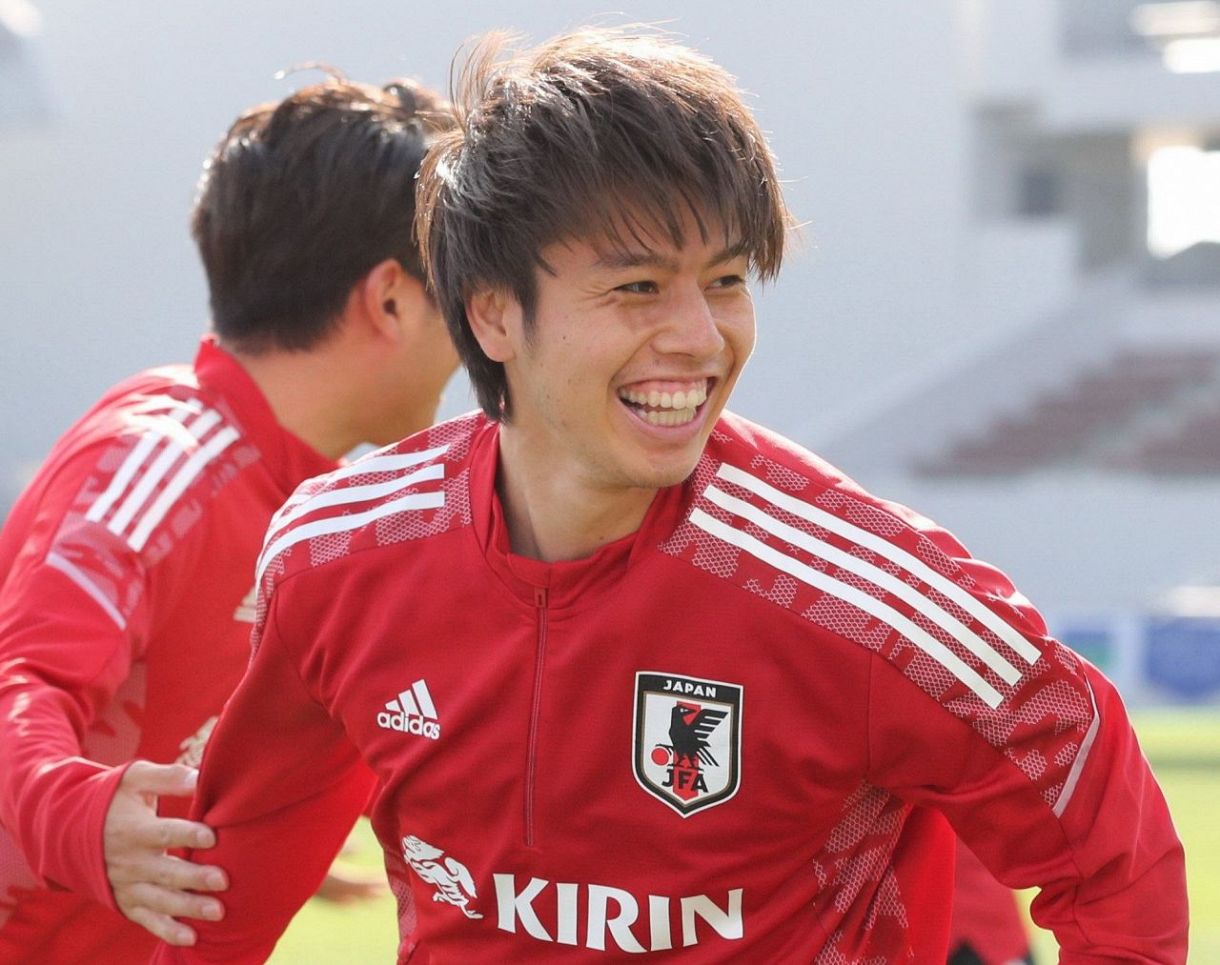 田中碧が遠藤航に感銘 こんな素晴らしい選手の隣でプレーできる選手はなかなかいない ｕー２４日本代表 中日スポーツ 東京中日スポーツ