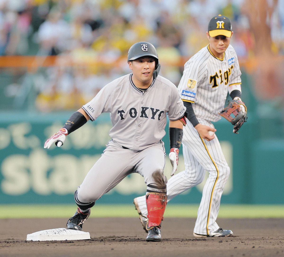 浅野翔吾 優勝記念　レプリカユニホーム　ビジター　ティファニー　ナイキ　巨人 浅野翔吾選手の「プロ初本塁打」記念グッズを発売 | 読売ジャイアンツ