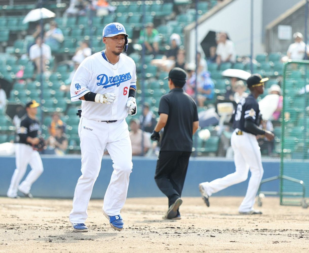 中日2軍】中田翔が現役引退表明後初出場…代打で遊ゴロに倒れる：中日