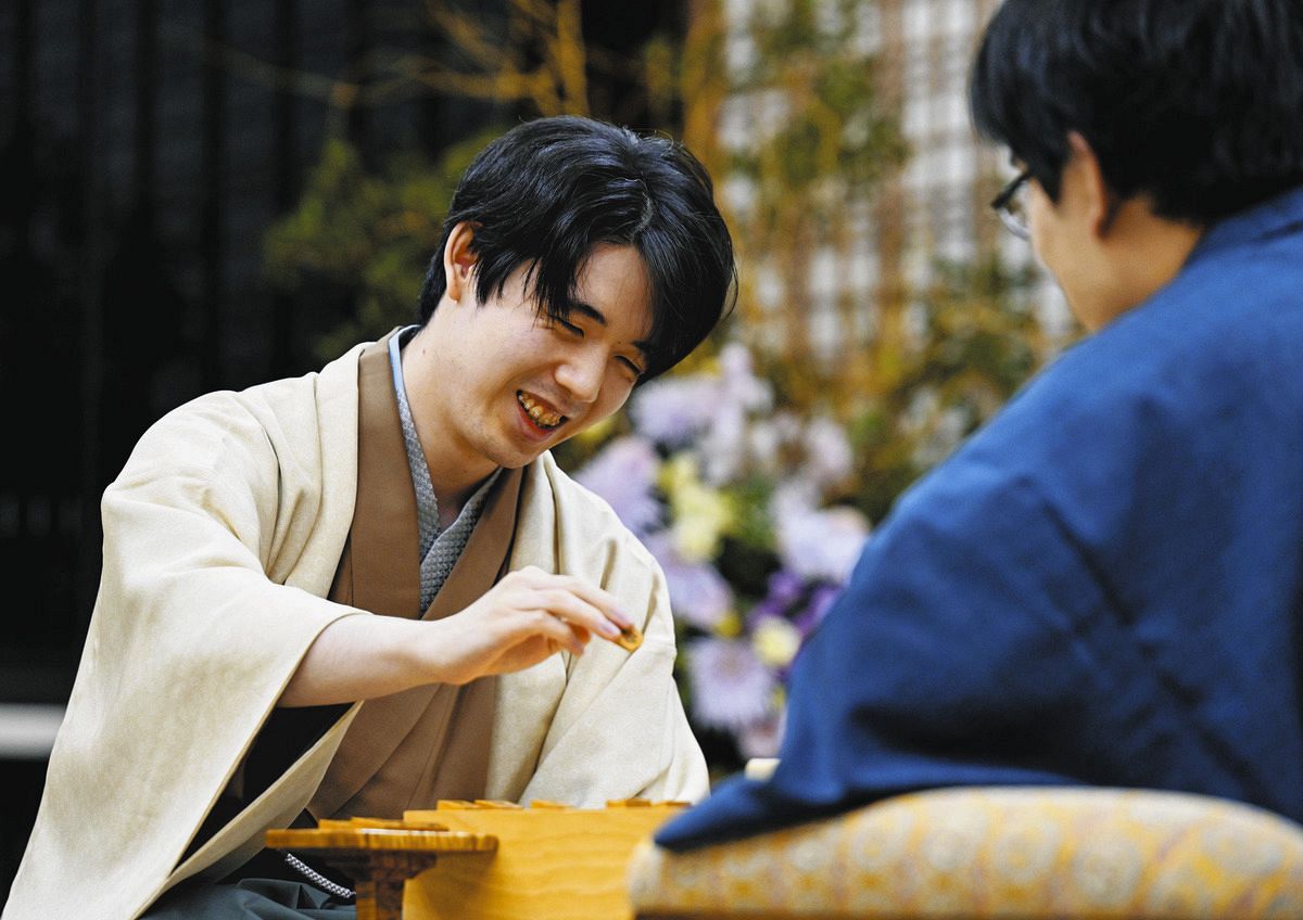 将棋・竜王戦7番勝負、藤井聡太六冠が5連覇 三つ目の「永世」最年少