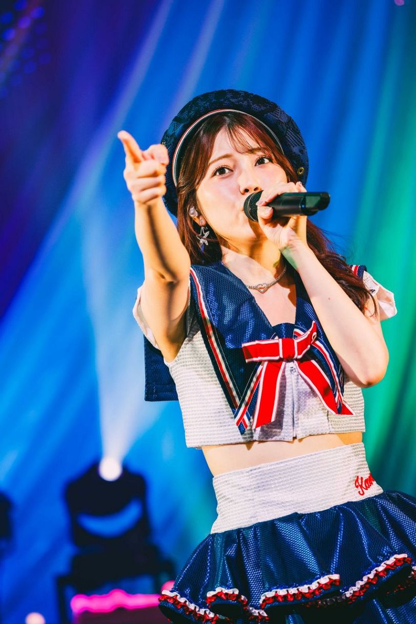 石原夏織、セーラーとミニスカート姿で熱唱「これからも一緒に歩んで