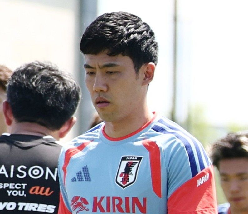 遠藤航の負傷離脱に所属クラブのリバプールも「元気を出して、ワタ