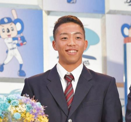 中日のドラフト５位 岡林が阪神 西との投げ合い熱望 菰野高先輩 尊敬している 甲子園で投げ合いたい 中日スポーツ 東京中日スポーツ