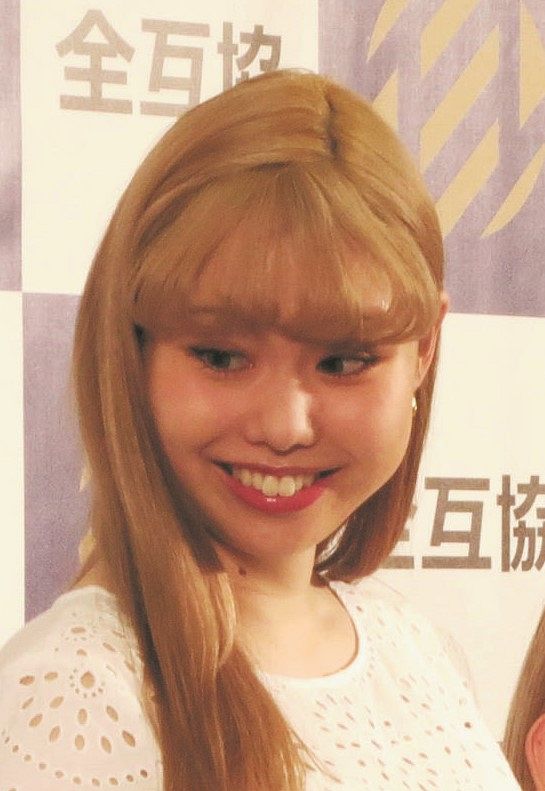 pecoが深夜の投稿『寝落ちしてしまっていた』 「家事育児おつかれさま」「素敵なママ」共感あふれる：中日スポーツ・東京中日スポーツ