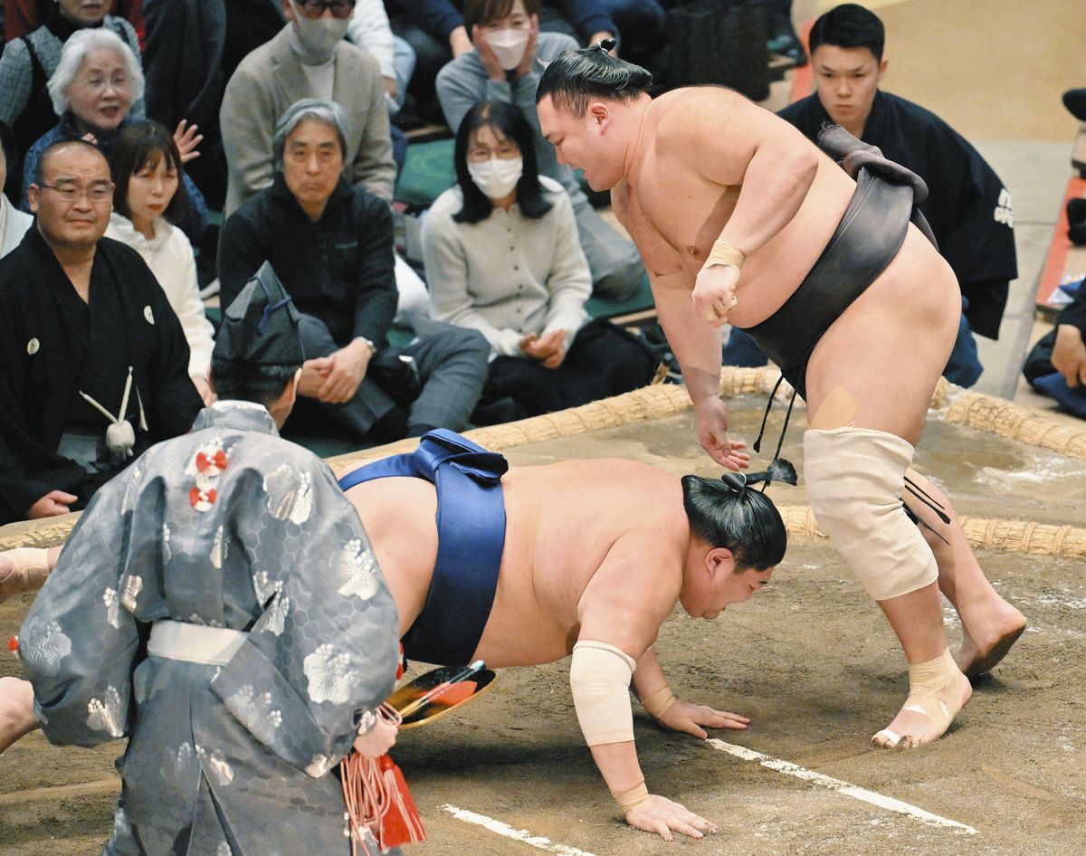 大相撲 朝 乃山