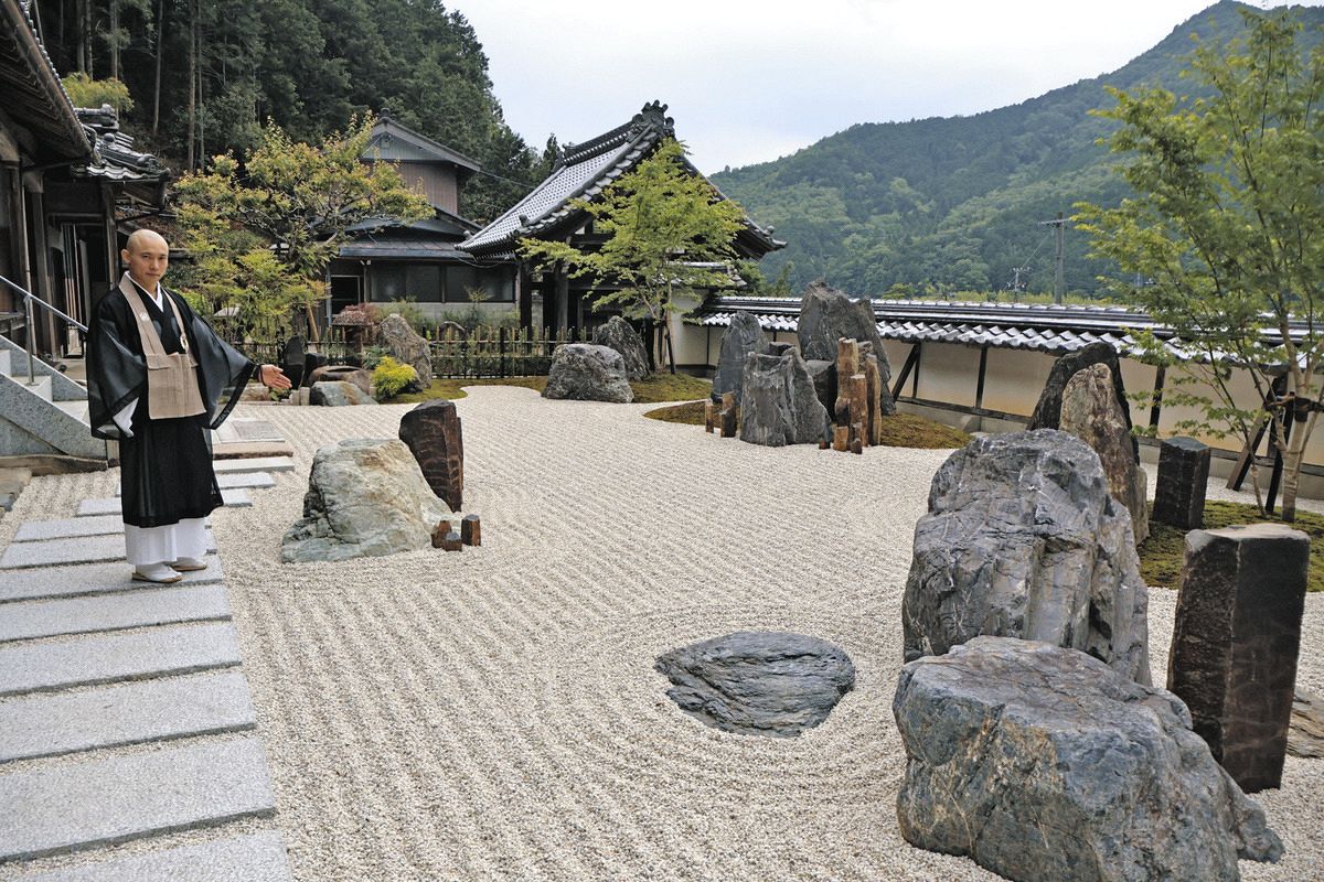岐阜県美濃市の「金谷寺」が庭園改装 高賀山信仰と枯れ山水表現、趣