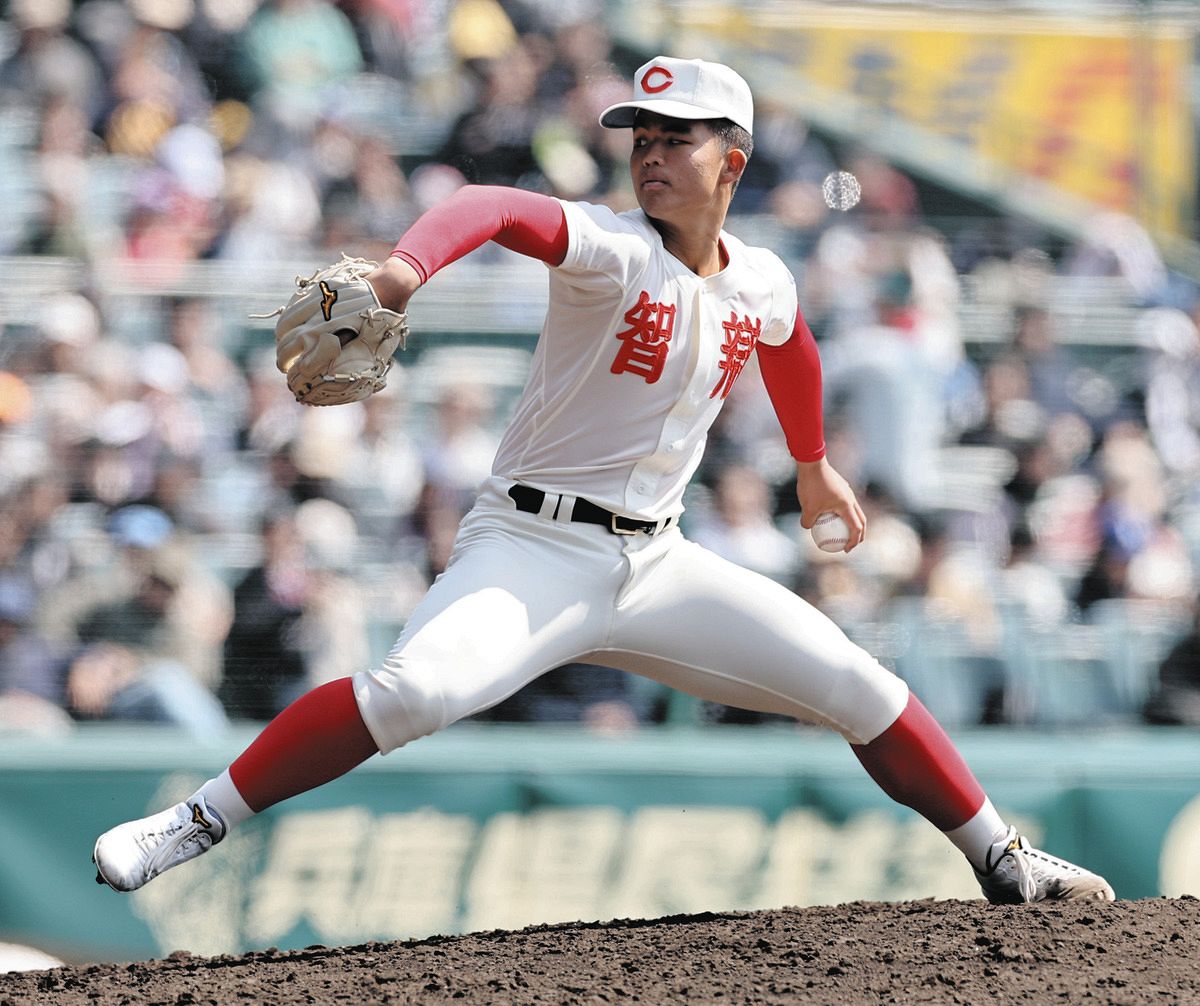 智弁学園、「0-8」から大逆転で4強進出 センバツ初、甲子園史上最大