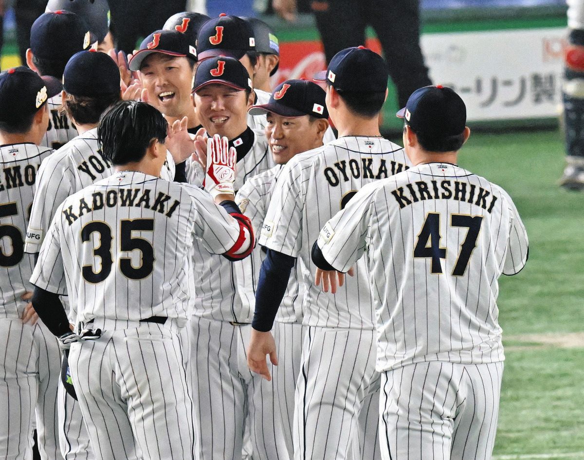 大会2連覇、侍ジャパン・井端監督に祝福相次ぐ 「初陣飾れてよかった」「WBCもぜひ」【アジアCS】：中日スポーツ・東京中日スポーツ