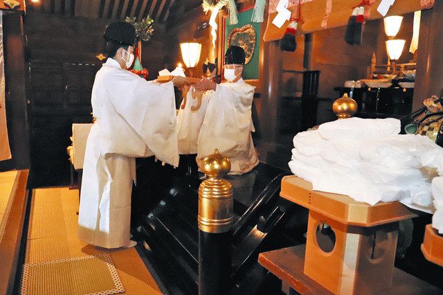 漢詩読み道真しのぶ 小松天満宮 お火焚神事 住民参加 北陸中日新聞web 漢詩読み道真しのぶ 小松天満宮 お火焚神事 住民参加 北陸中日新聞web