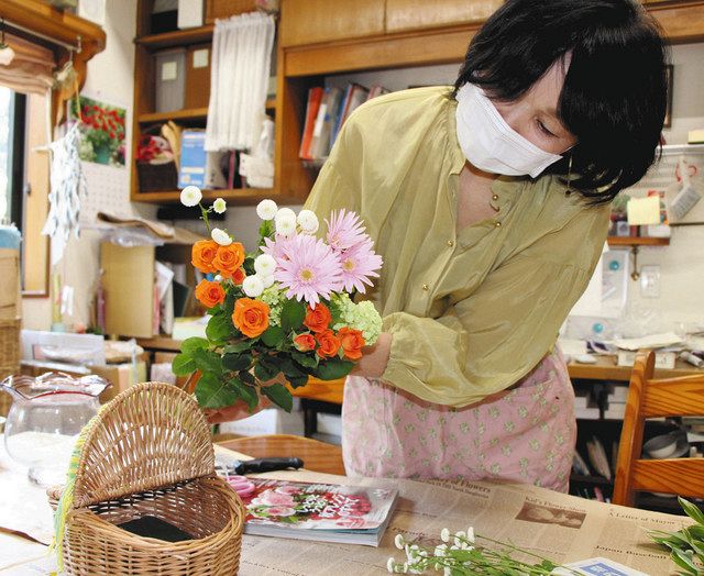 気分明るく 自宅で花のアレンジメント 中日新聞しずおかweb