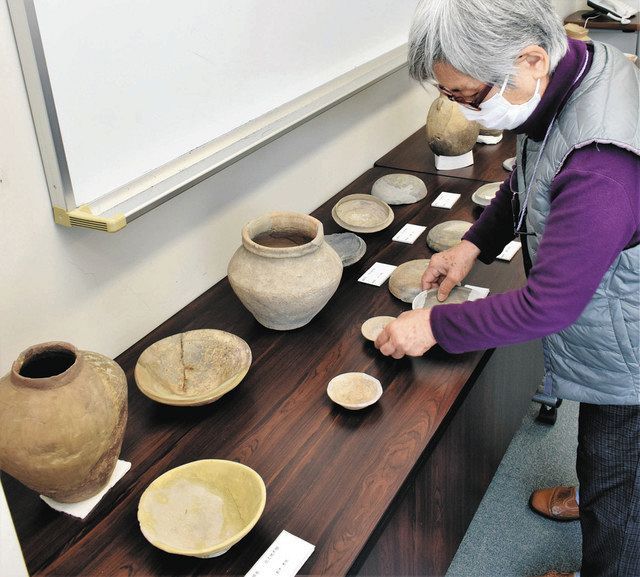 学芸員さながらに剣や皿を修復 大紀・戸畔の会、町民講座終える：中日
