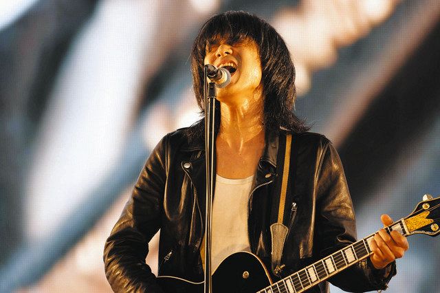 a flood of circle 武道館公演』ライブレポート 結成20年 むき出しの