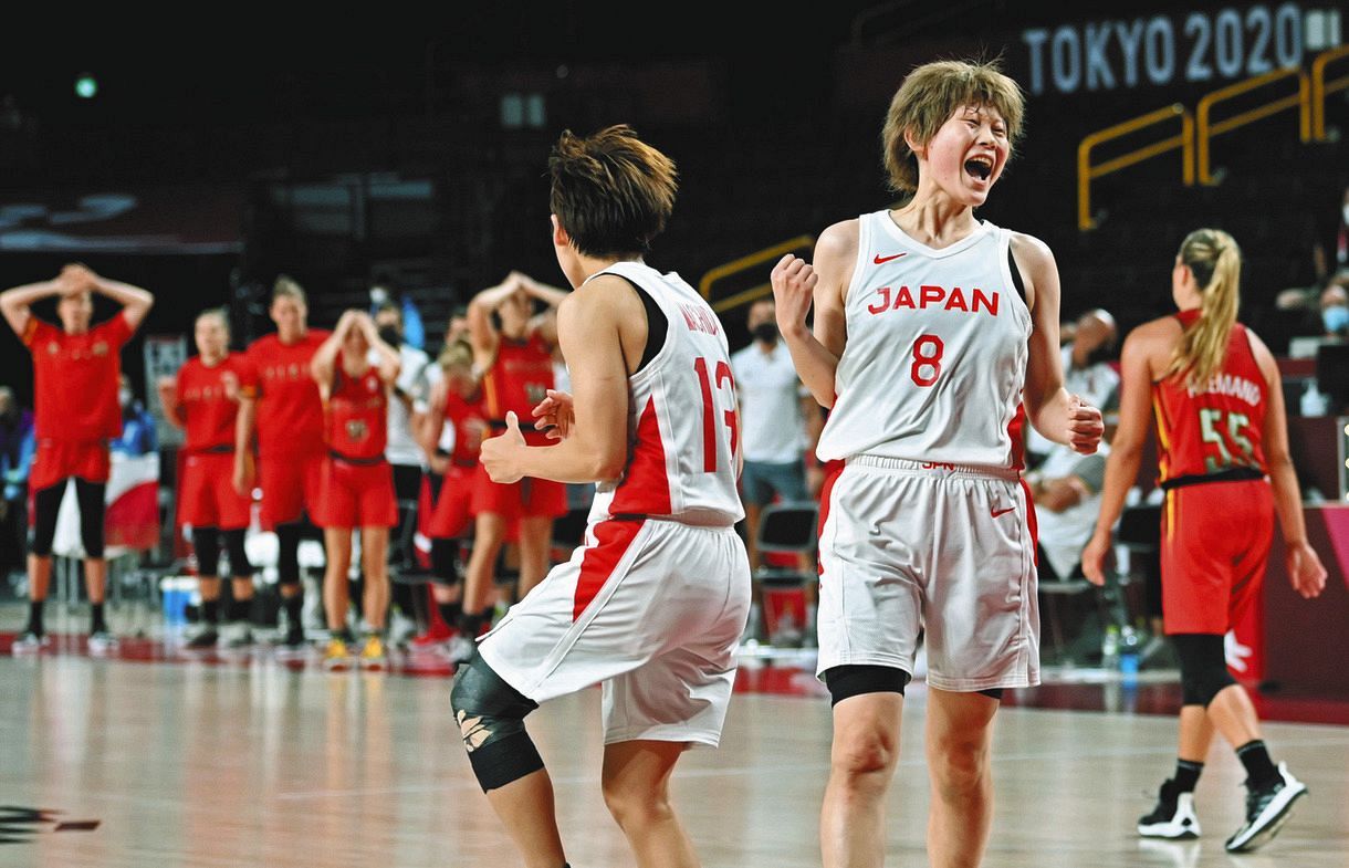 残り15秒で逆転 スラムダンク思い出した バスケ日本女子にsns感動 3pあそこで決めるか 東京五輪 中日スポーツ 東京中日スポーツ