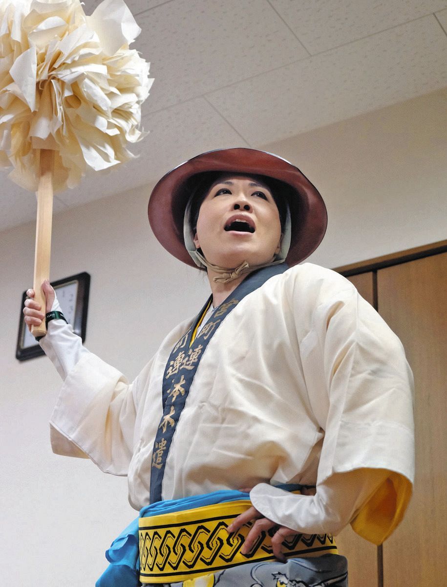 行事の花形「本木やり」に初の女性、伝統を受け継ぐ覚悟の歌声 式年