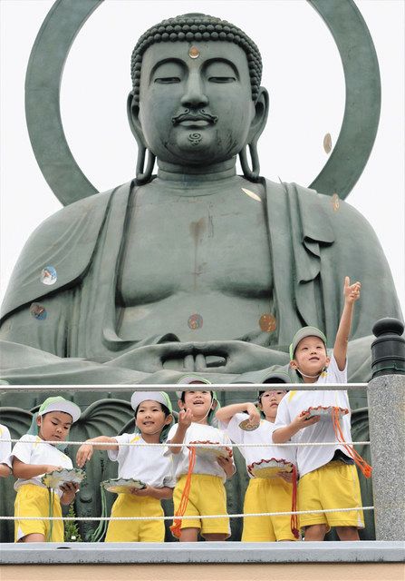 見守りいただき 良い人生に 高岡大仏 建立90周年：北陸中日新聞Web
