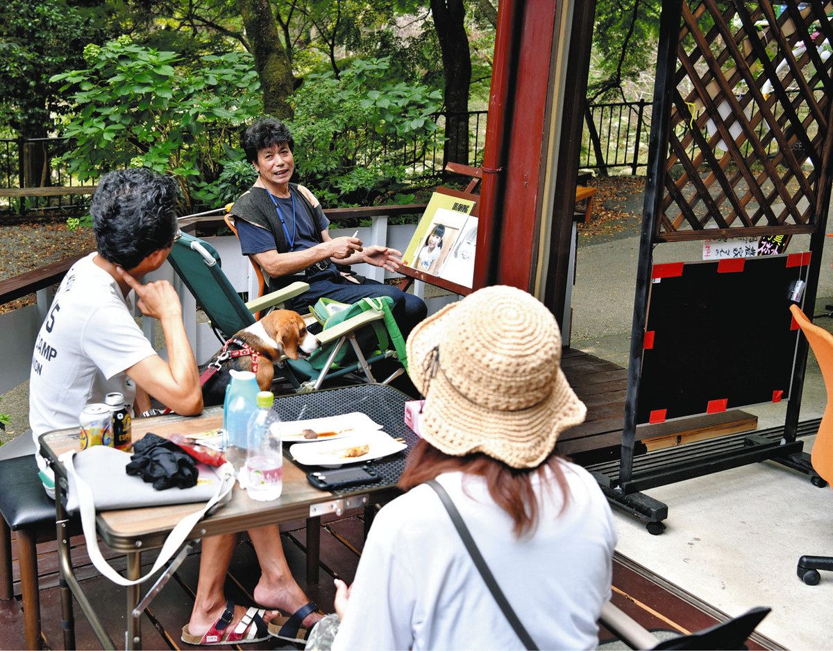 養老公園の紅葉、屋外でも楽しんで ギャラリーがテラス席新設：中日新聞Web