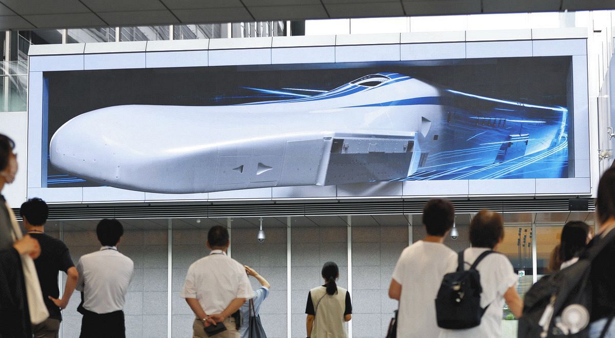 動画】実物大のリニア新幹線が飛び出す！？ 名古屋駅に3D映像の