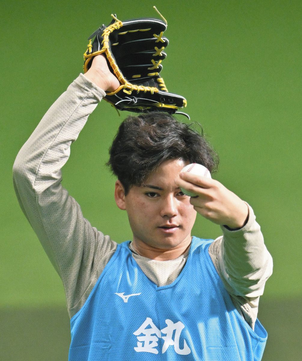 中日1位ルーキー・金丸夢斗、約2カ月ぶりにスパイクを履いて投球