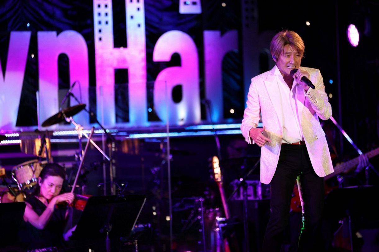 マッチ、極上の料理とパワフルな歌声でおもてなし 函館で26年ぶり