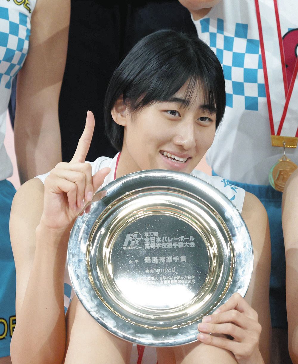 ◇笑顔の秋本美空＆豪快アタック【プレー写真複数】：中日スポーツ