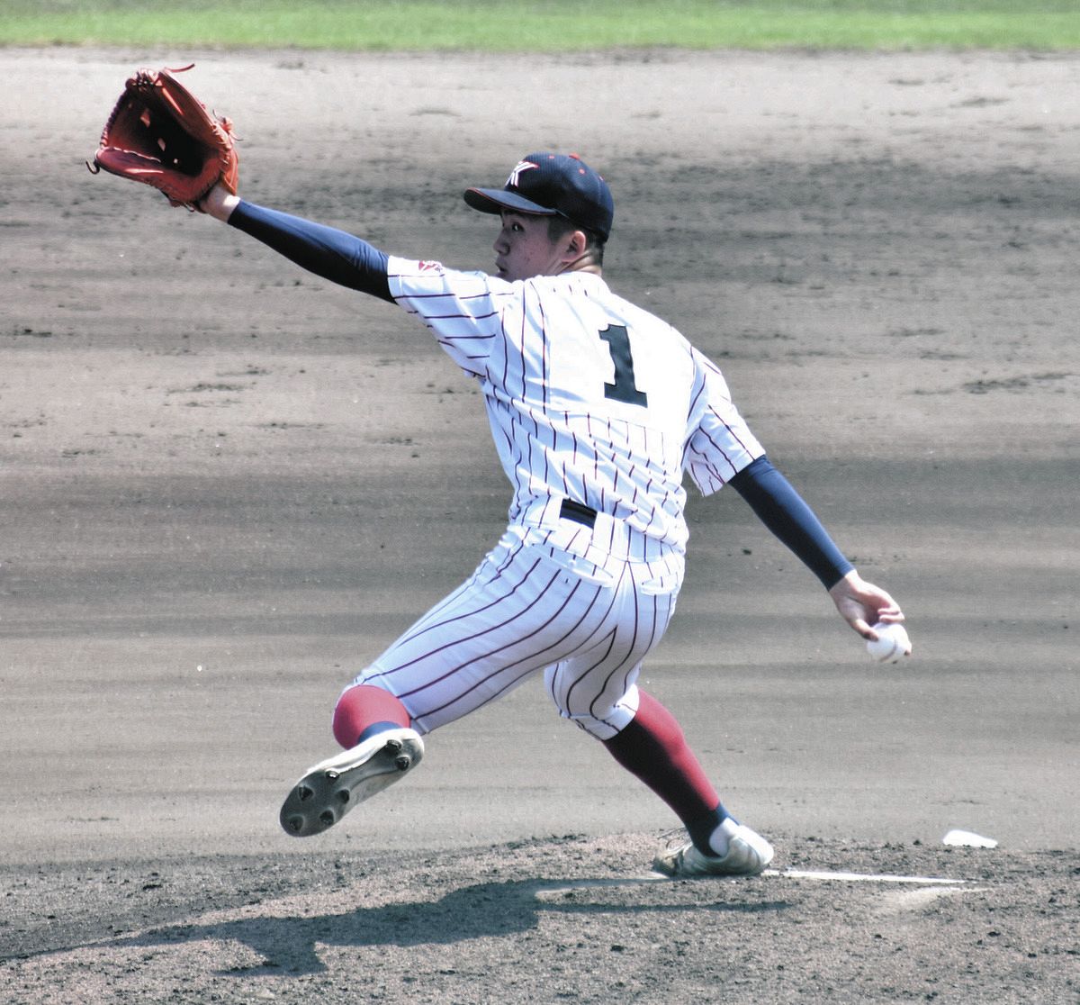 センバツ登板が自信に、豊川の新背番号「1」平野6イニング1失点 高校