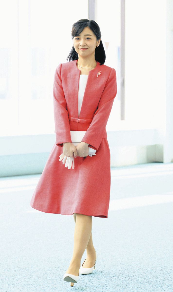 佳子 さま ワンピース