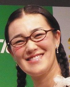 たんぽぽ白鳥久美子が第1子妊娠を公表 現在6ヶ月 夫の芸人 チェリー吉武は父の自覚 今以上にお尻でくるみを割り続け 中日スポーツ 東京中日スポーツ