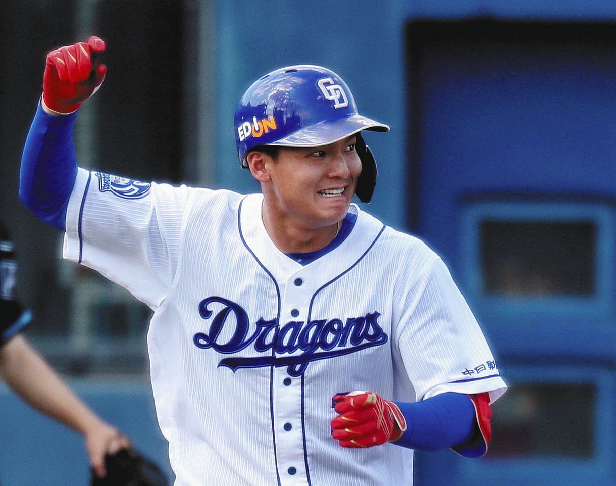 中日2軍 石川昂弥がプロ初のサヨナラ打 10回2死二塁から初球を中越え二塁打 不調脱出へ上昇曲線 中日スポーツ 東京中日スポーツ