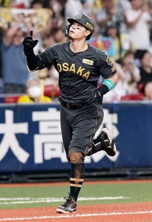 神5―2ヤ（10日） 佐藤輝明、31号含む4安打：中日新聞Web
