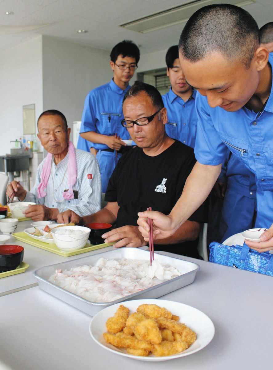 深海おじさん「宝は駿河湾に」 焼津の長谷川さんが漁業学園で講演：中