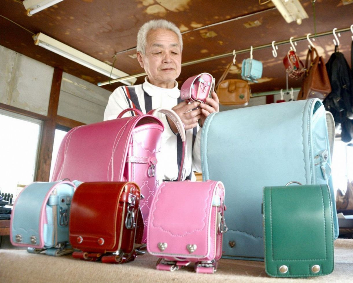 Randoseru school bags filled with memories are remade into small