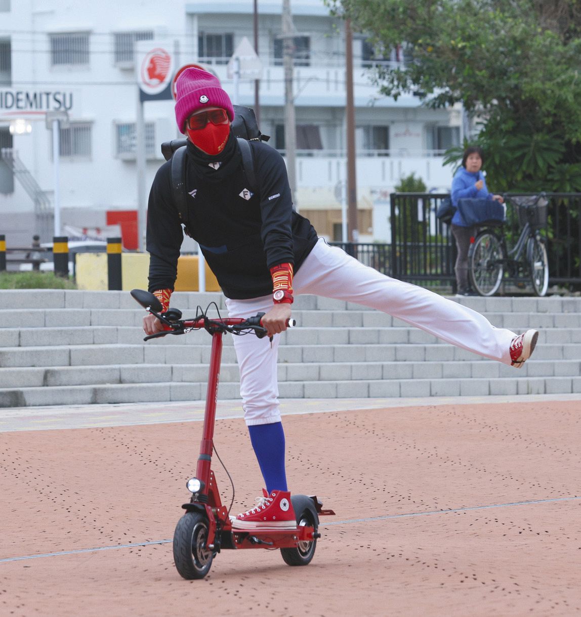 新庄監督 8日阪神との練習試合で初采配 ガラガラ用意した 打順はくじ引き 日本ハム 中日スポーツ 東京中日スポーツ 新庄監督 8日阪神との練習試合で初采配 ガラガラ用意した 打順はくじ引き 日本ハム 中日スポーツ 東京中日スポーツ