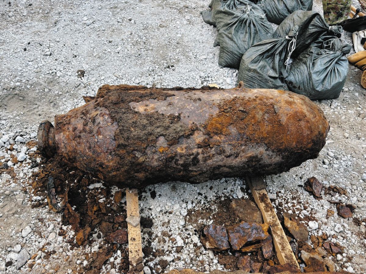 名古屋・丸の内で不発弾撤去が完了 4個目、1900人避難対象:中日新聞Web